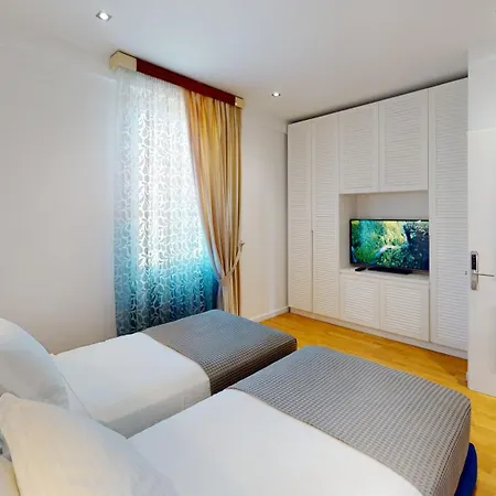 Luxury Apartments & Villas Shetaj Exterior photo