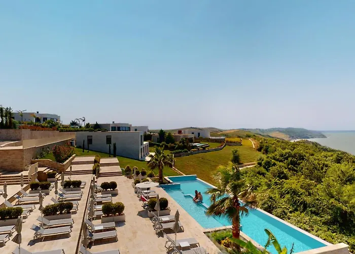 Luxury Apartments & Villas